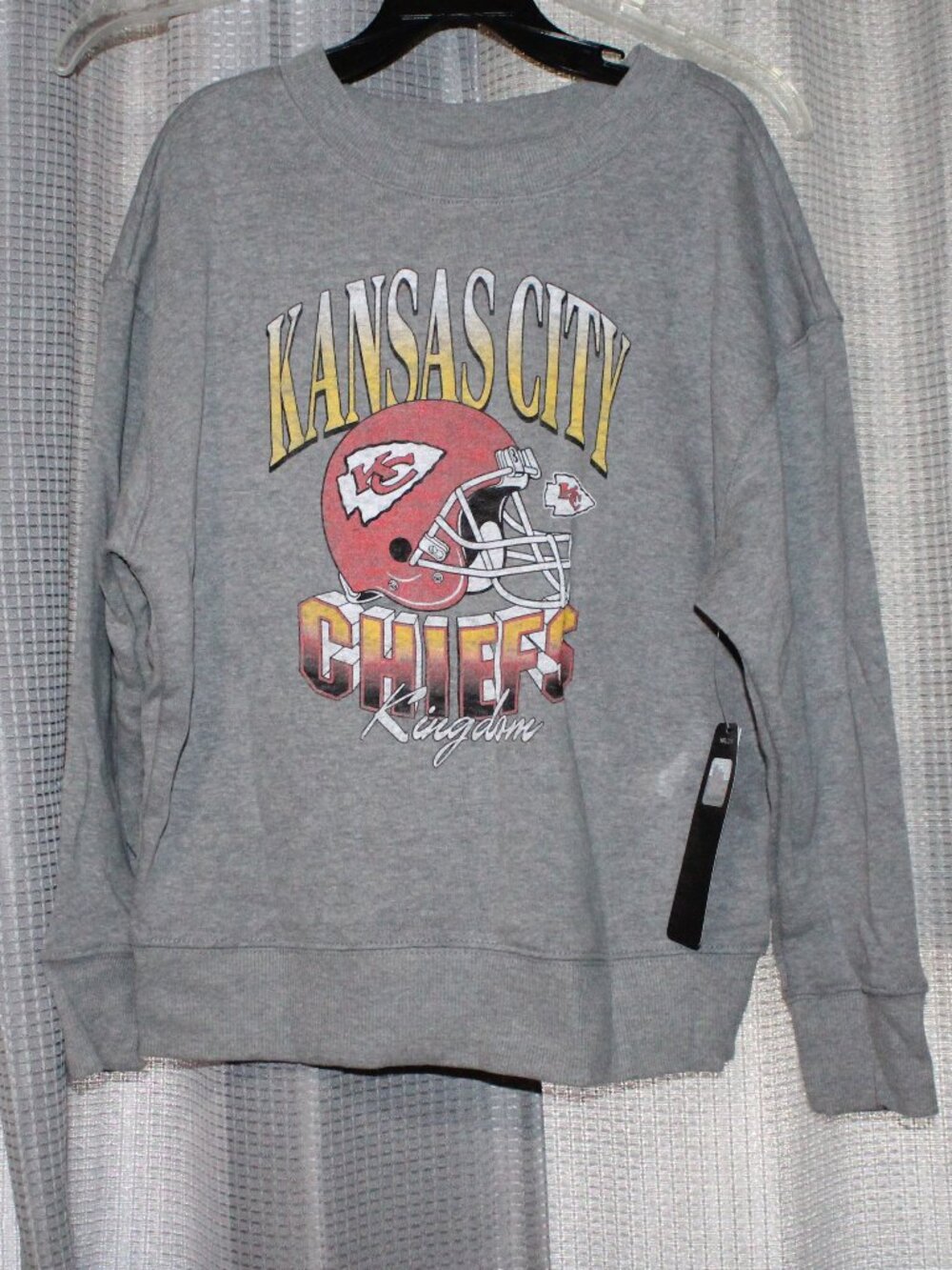 NWT NFL Boys Kansas City Chiefs Sweatshirt Grey Size Small - Picture 1 of 5
